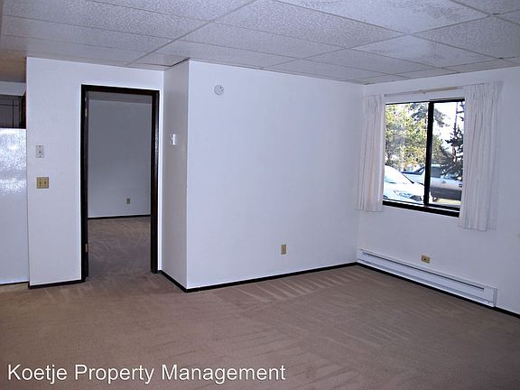 5th image of 835 N Oak Harbor St APT 107
