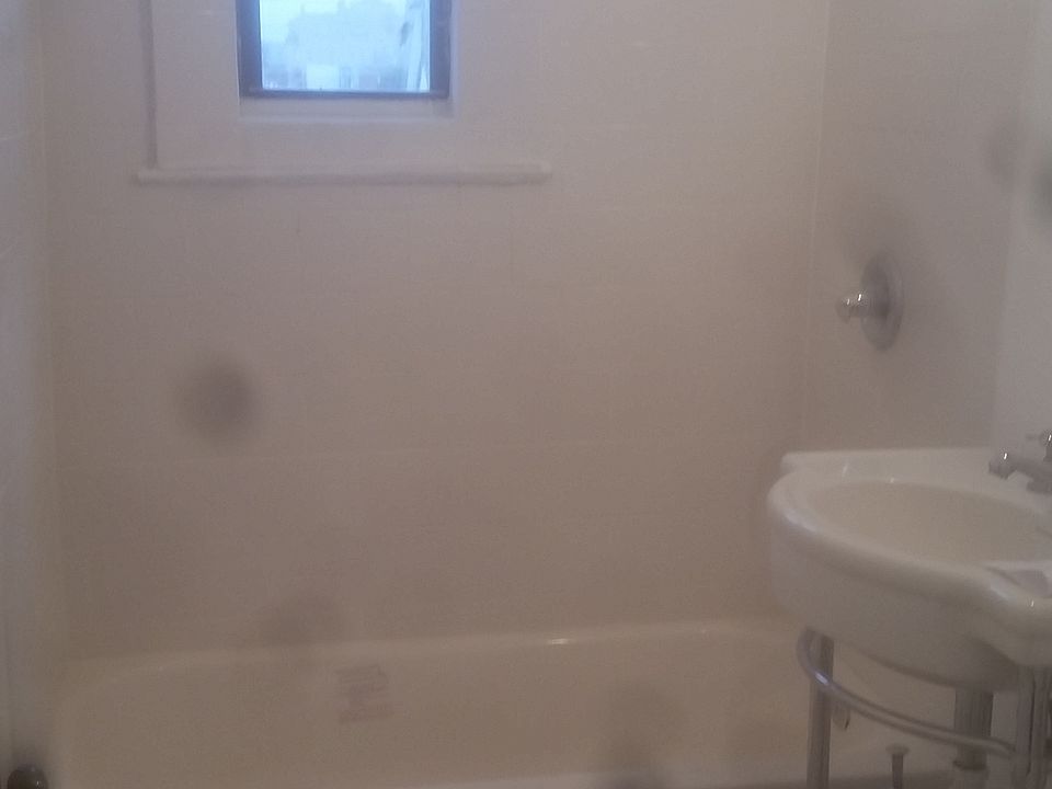 2nd image of 1812 Radcliff Ave APT 4