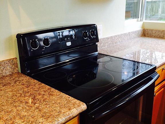 5th image of 10505 NE 21st Pl