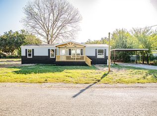 123 S Kelly Ct, Azle, TX 76020