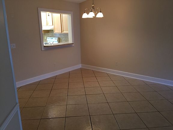 4th image of 8300 Plaza Gate Ln APT 1191