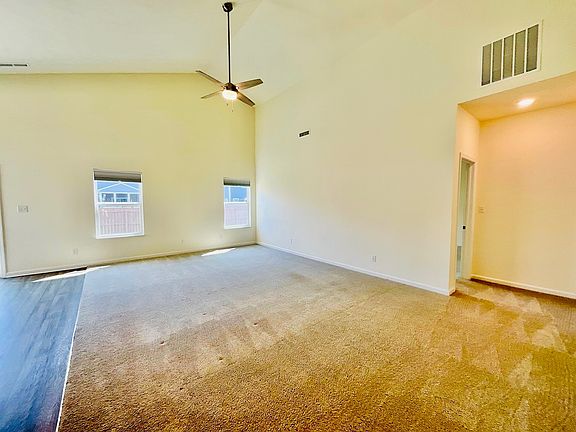 3rd image of 3815 Starkey Dr