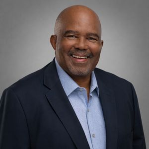 Robert Nongauza