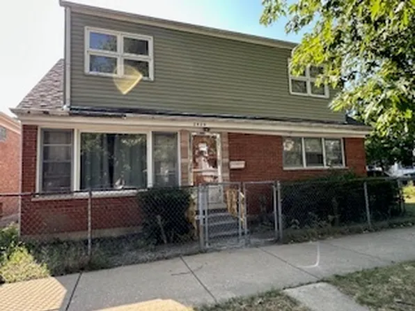 (undisclosed Address), Chicago, IL 60618