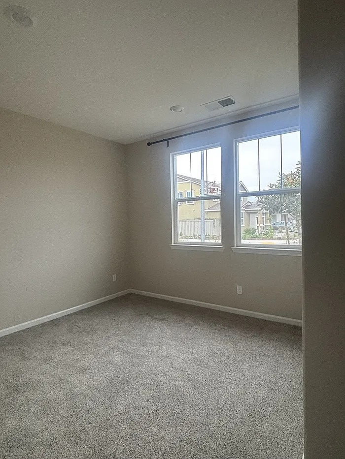 3 bed, 2.0 bath, 1934 sqft, $2,750 — Photo 4