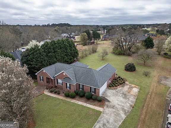 3rd image of 1245 Bent Creek Dr