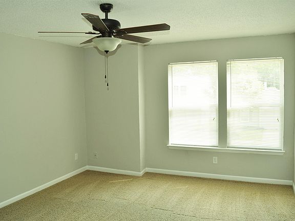 2nd image of 2642 Redland Ln