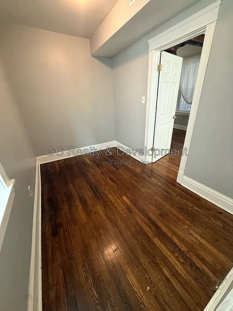 2 bed, 1.0 bath, 800 sqft, $2,750 — Photo 4
