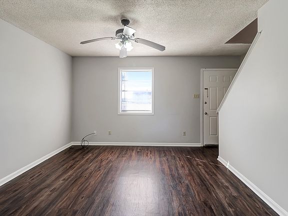 3rd image of 1860 S Tallowood Dr APT B