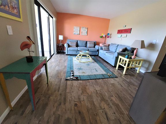 3rd image of 511 Taylor Ave #511