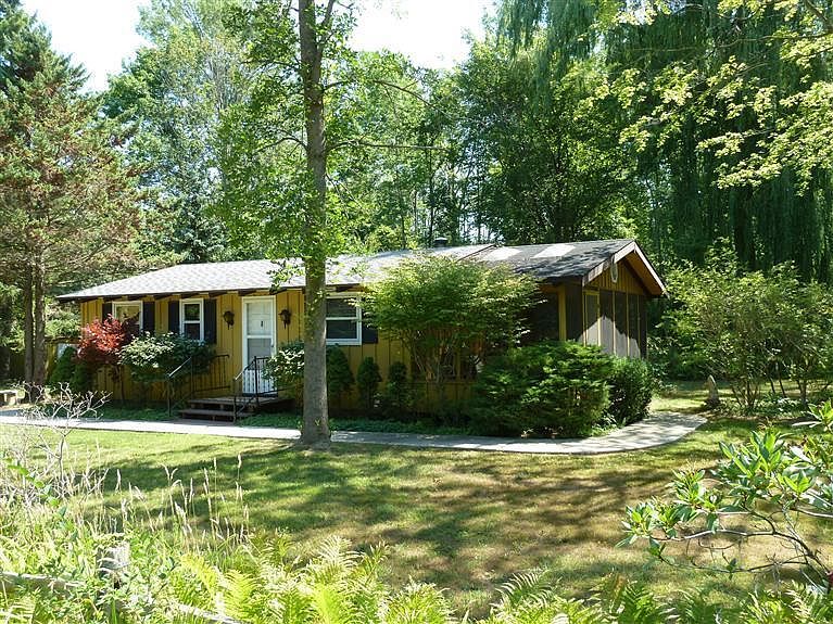 1st image of 3061 May Ave