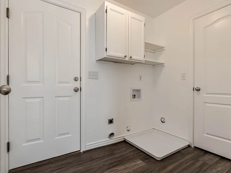 33 N Cameron St — Photo 22