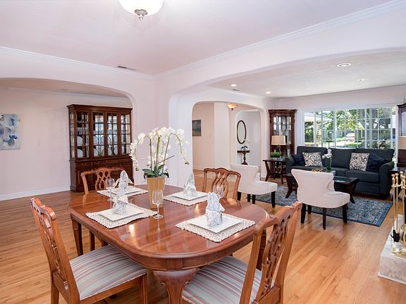 5th image of 1215 Lennon Way