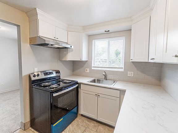3rd image of 2009-2015 E Desmet Ave #2009