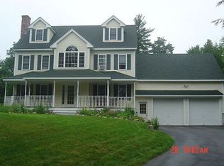 14 Ann Logan Cir, Raymond, NH 03077