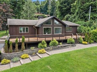 83 Iron Mountain Rd, Warwick, NY 10990