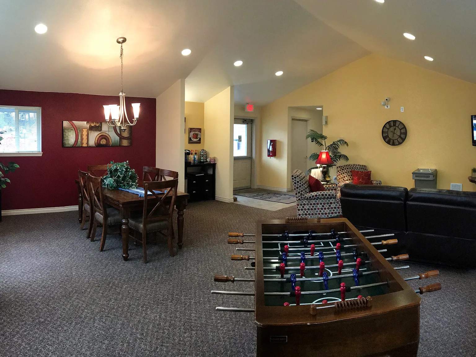 McNary Heights Apartments — Photo 4