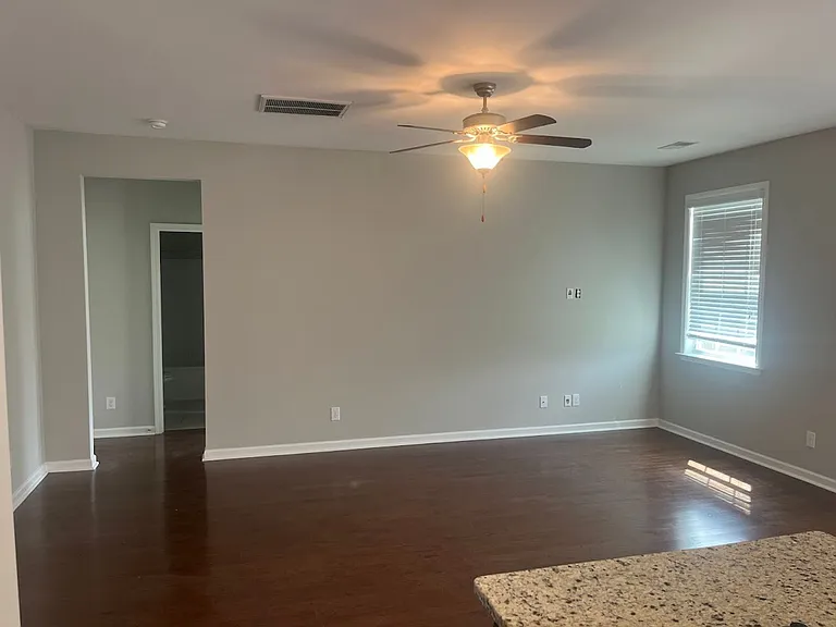 8156 Ronda Dr — Photo 6
