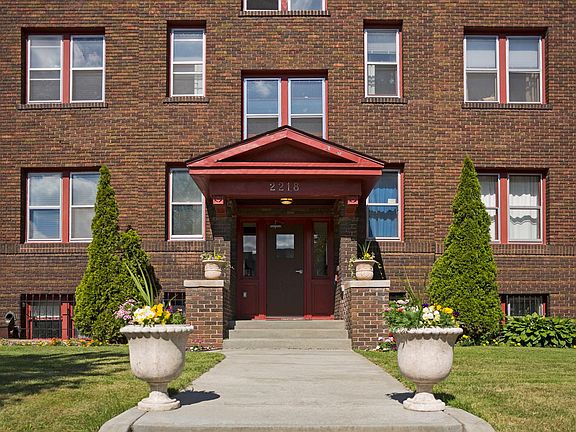 5th image of 2218 Nicollet Ave APT B2