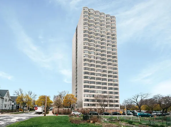 2525 South Shore DRIVE #23E, Milwaukee, WI 53207