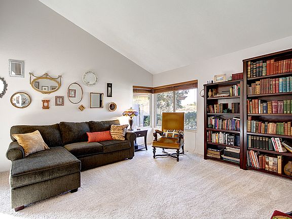 3rd image of 13009 Entreken Ave