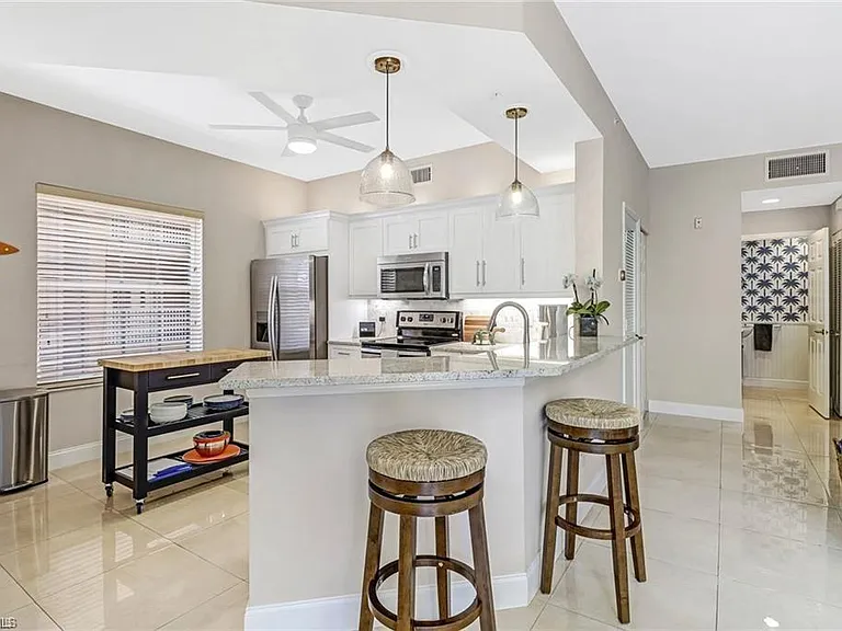 410 Bayfront Pl #2208 — Photo 4
