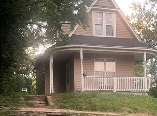 5325 Sawyer St, Saint Joseph, MO 64504