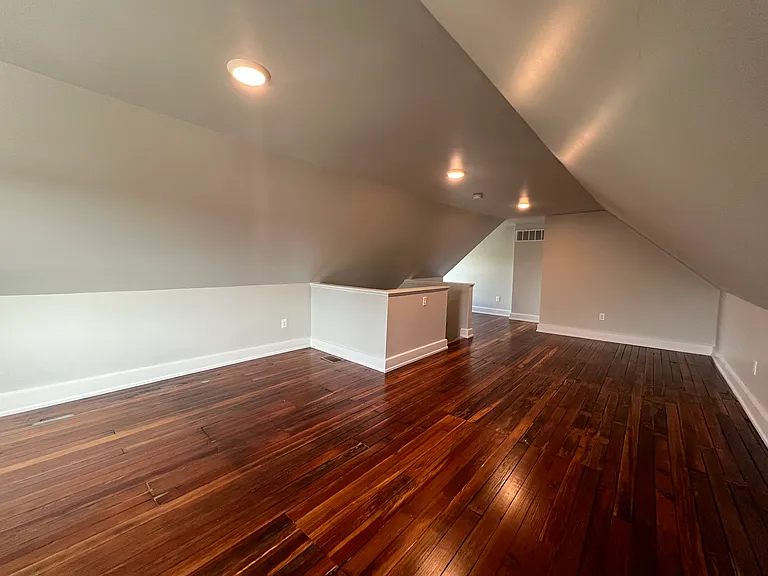 4330 Spring Grove Ave #5 — Photo 8