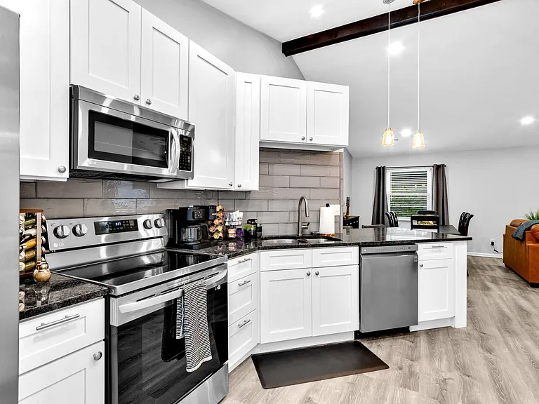 2393 Sawbury Blvd — Photo 16