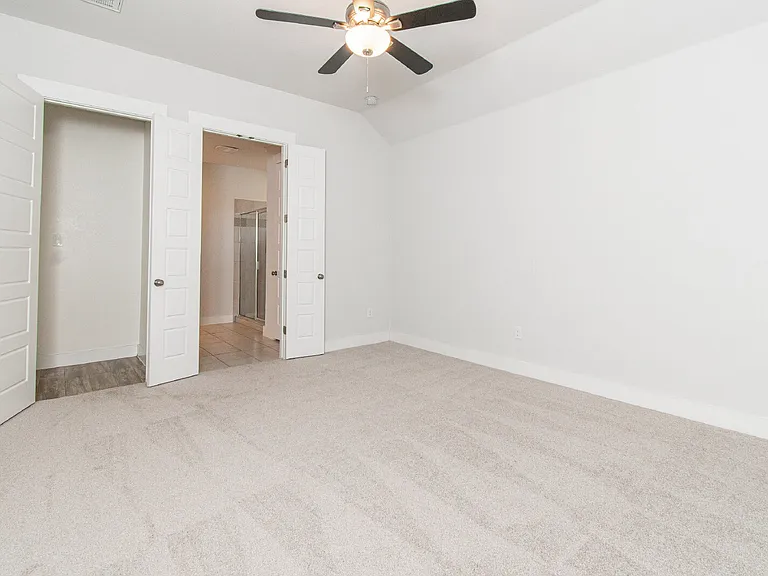 308 Saturnia Dr — Photo 21
