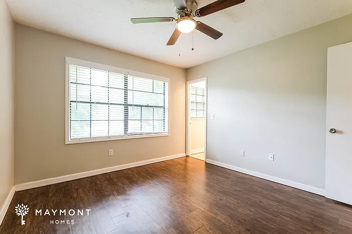 3193 Delhi Dr — Photo 8
