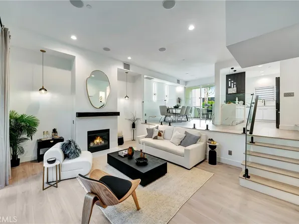 1020 Hilldale Ave, West Hollywood, CA 90069