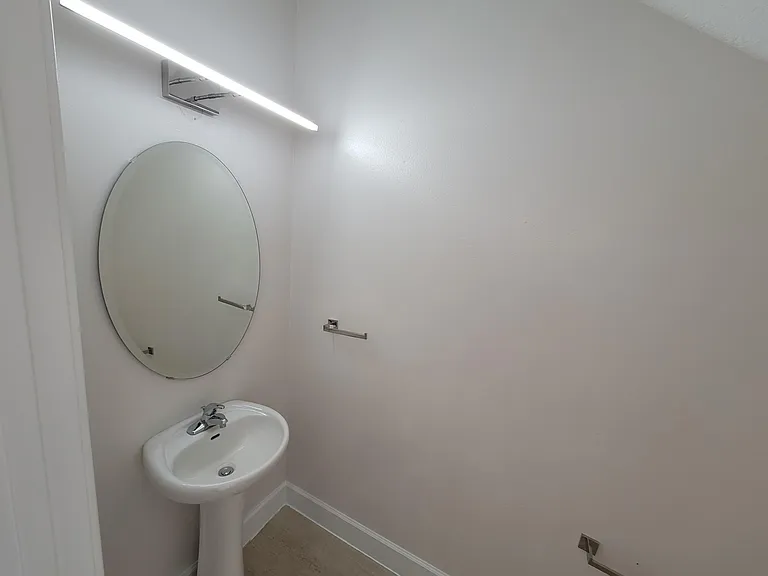 2102 Penny Ln — Photo 11