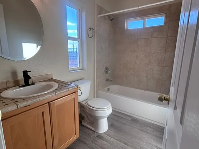 452 E Sunset Rd — Photo 29
