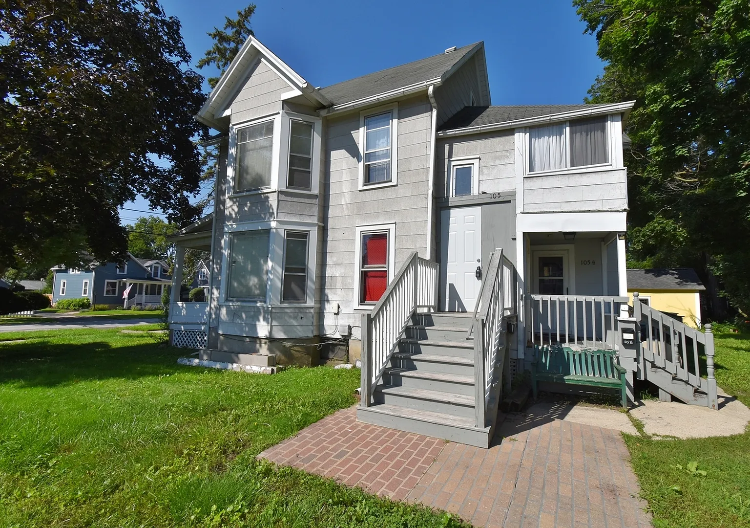 2 bed, 900 sqft, $1,795 — Photo 1