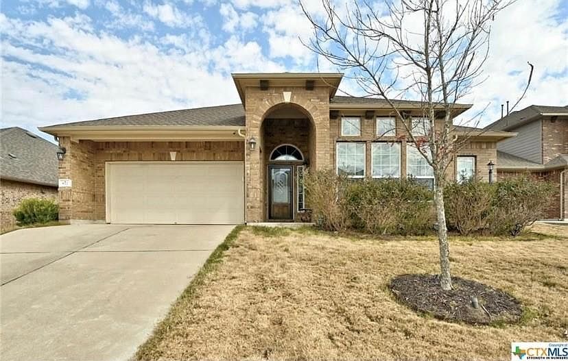 1st image of 927 Vista Gardens Dr