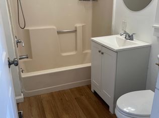 124 4th St #1, Millville, NJ