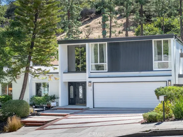 16990 Escalon Dr, Encino, CA 91436