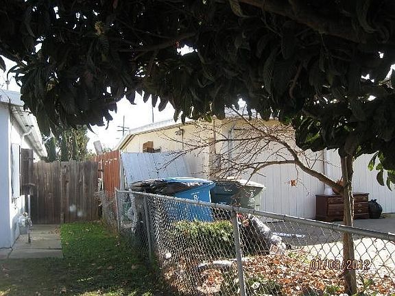 2nd image of 2870 Fordham St