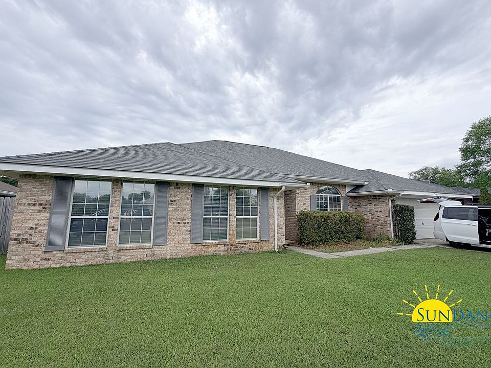 1st image of 2165 Castle Grove Dr