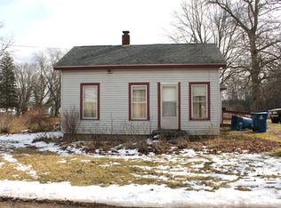 217 S 5th St, Coleman, MI 48618