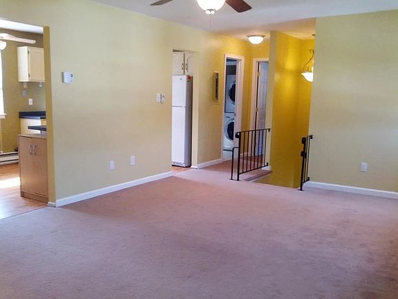 3rd image of 322 Richard Mine Rd APT W2