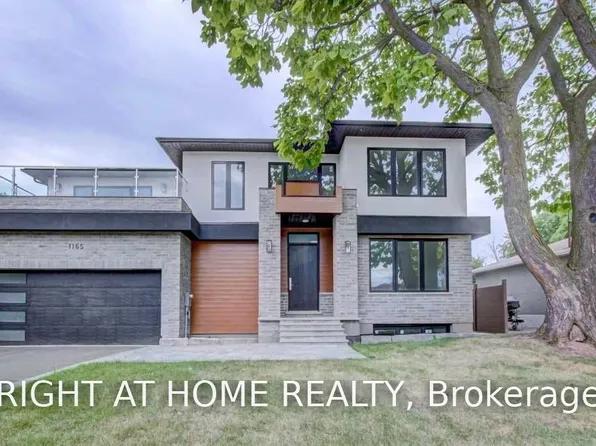 1165 Pinegrove Rd, Oakville, ON L6L 2W3