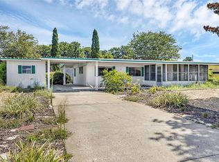 2412 Vindale Rd, Tavares, FL 32778