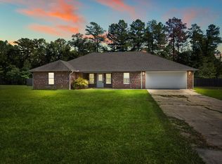 102 Will Dr, Leesville, LA 71446