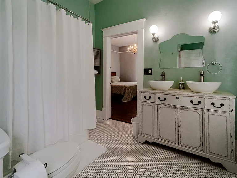 1435 Johns Rd — Photo 16