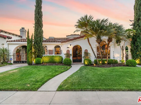 1127 Alvira St, Los Angeles, CA 90035