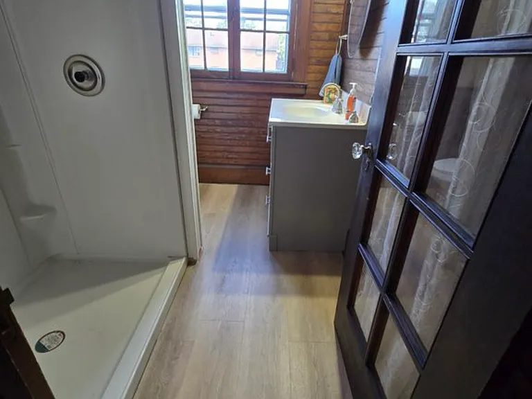 326 Allen St #1 — Photo 7