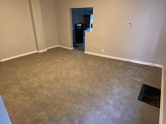 Extra large living room. Brand new carpet