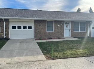 301 Buckingham Dr UNIT C, London, OH 43140